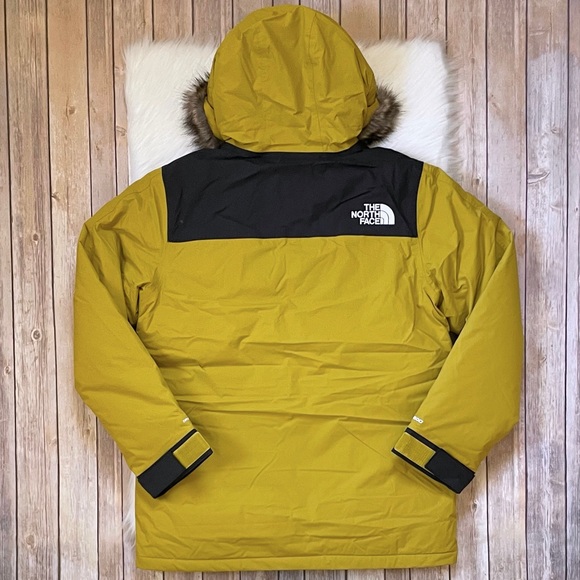 The North Face Men’s McMurdo Waterproof Parka In Mineral Gold - Picture 7 of 9